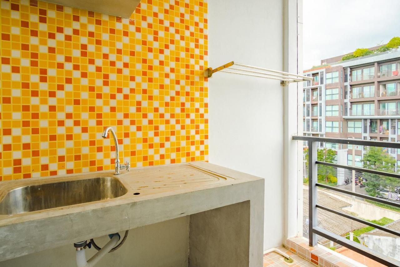 Oyo 303 Phoomjai House Apartamento Chalong Exterior foto