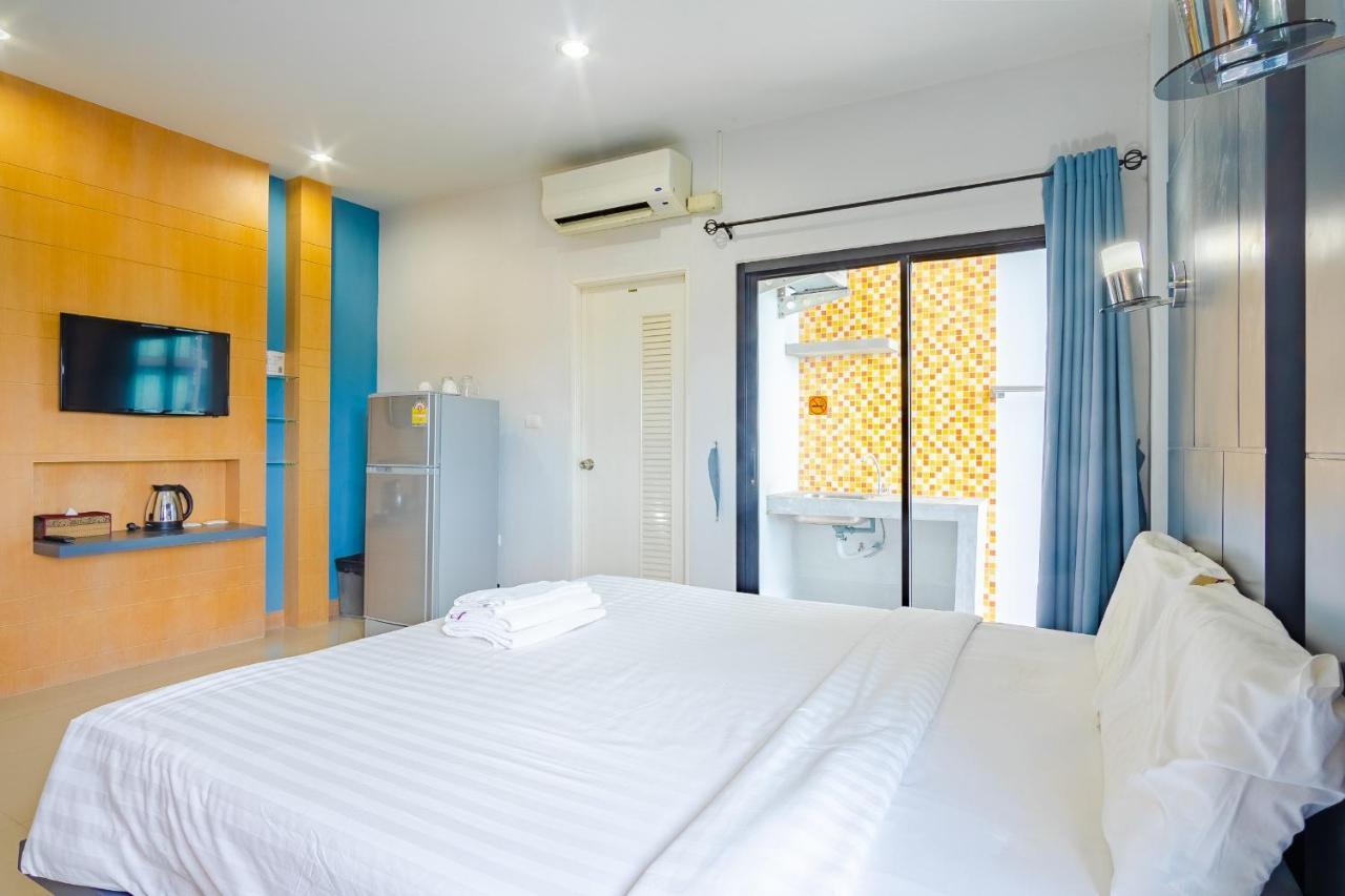 Oyo 303 Phoomjai House Apartamento Chalong Exterior foto