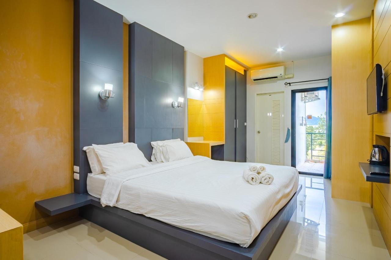 Oyo 303 Phoomjai House Apartamento Chalong Exterior foto