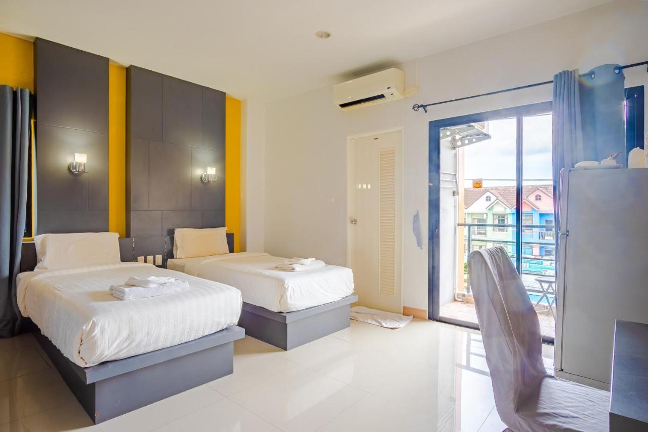 Oyo 303 Phoomjai House Apartamento Chalong Exterior foto